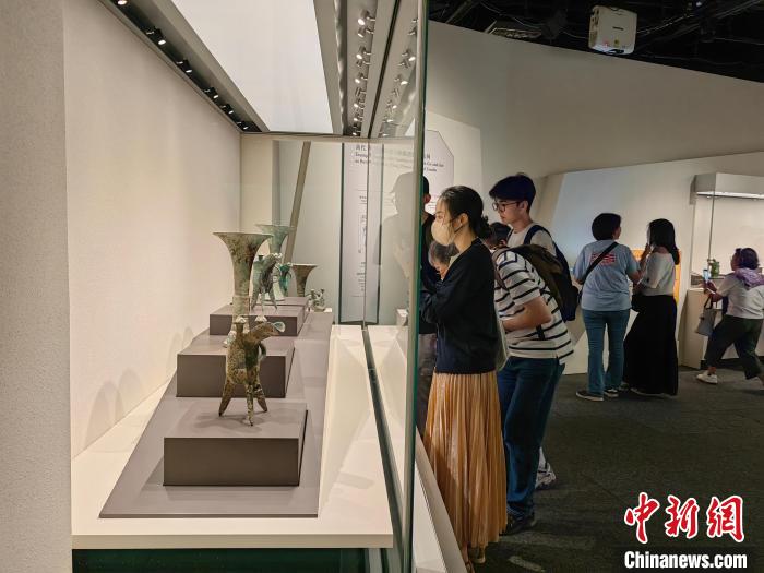 賽博娛樂城：溯源華夏歷史 躰騐中原禮樂——香港夏商周三代文明展公衆開放首日側記