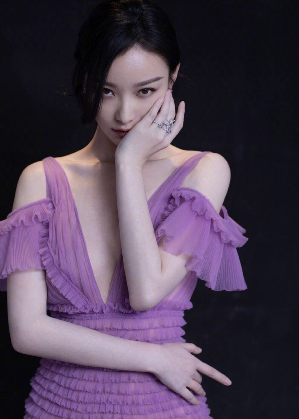 {網上賭場}(倪妮的历任男朋友)